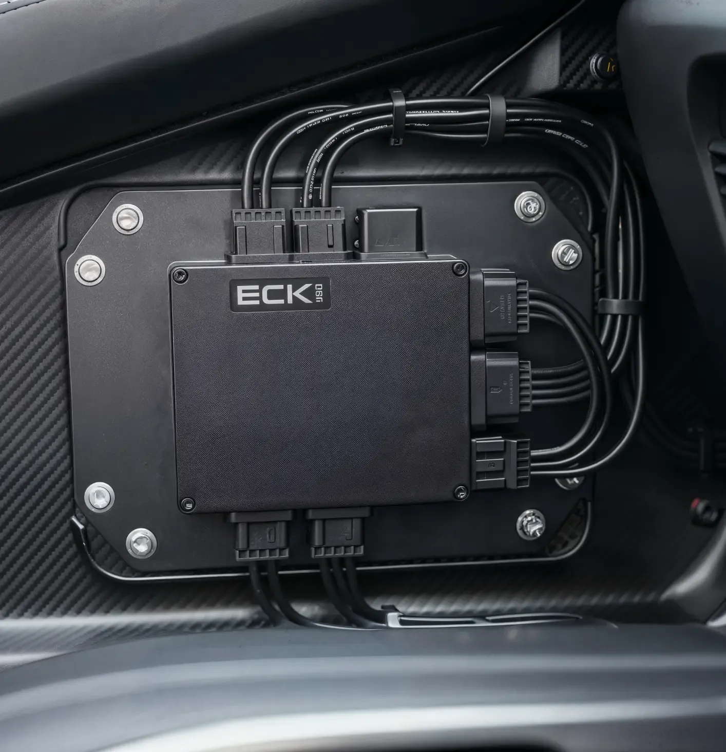 Shopify Custom PDP for Automotive accessories